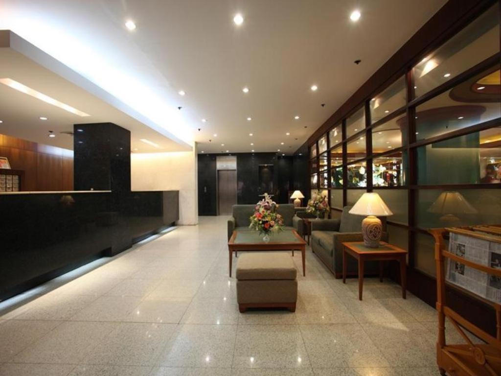 Sunny Bay Suites Manila Exterior foto