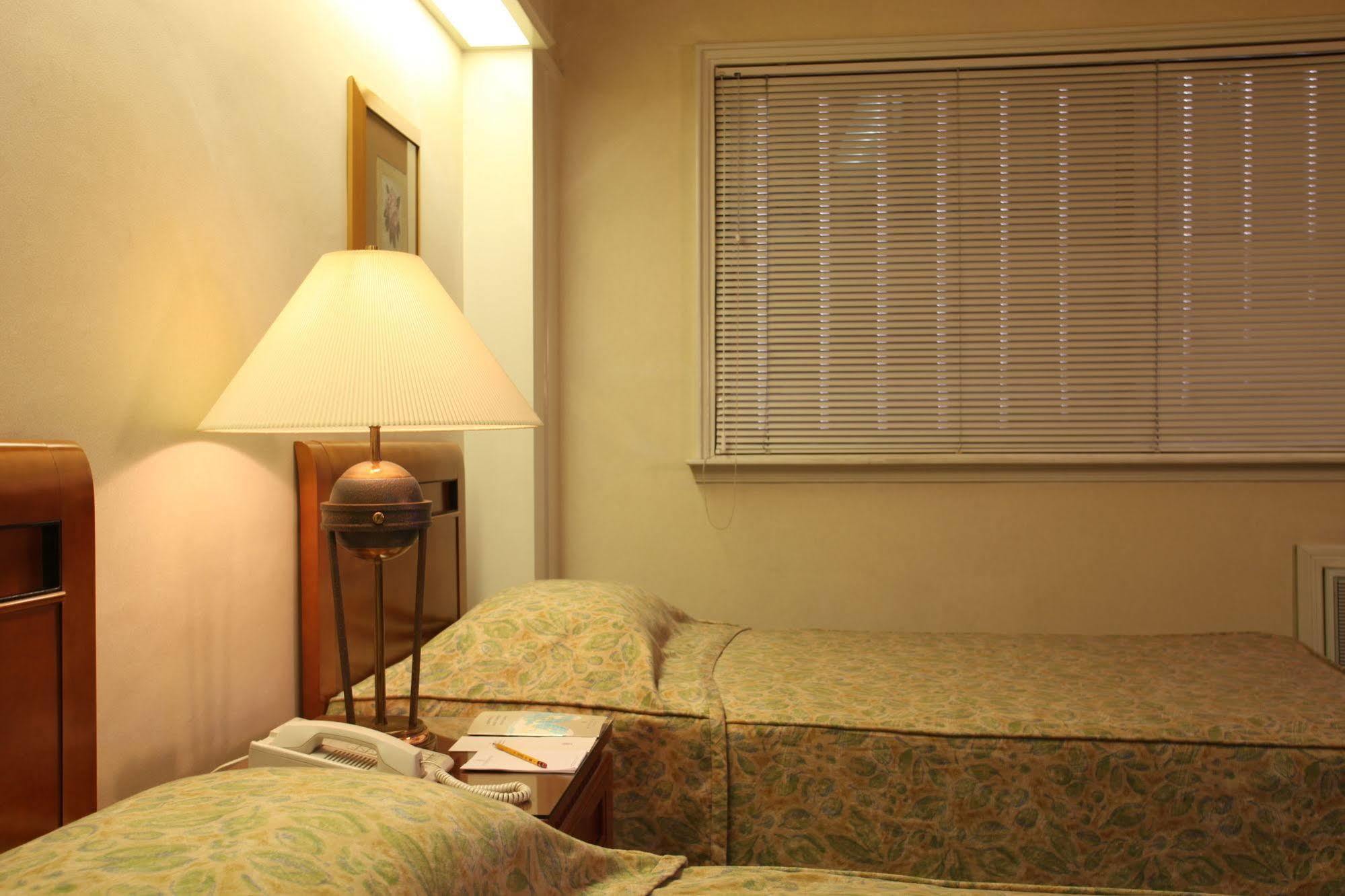 Sunny Bay Suites Manila Exterior foto